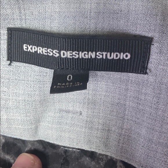 Belted Light Gray Express Skirt - Picture 3 of 3